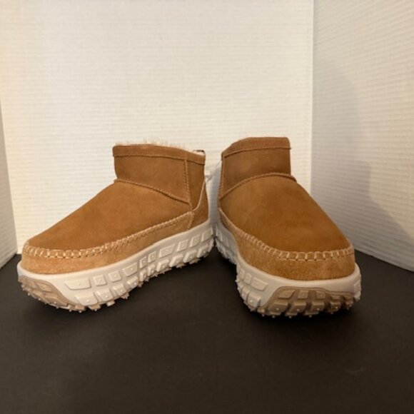 NEW Unisex UGG Venture Daze Mini Boot - M8 W9 - Chestnut - Picture 1 of 9
